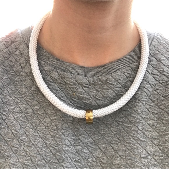 White rope necklace - multiple ways to wear it - Picture 7 of 11